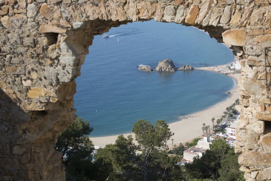 Vista della spiaggia di Blanes dal castello di San Joan