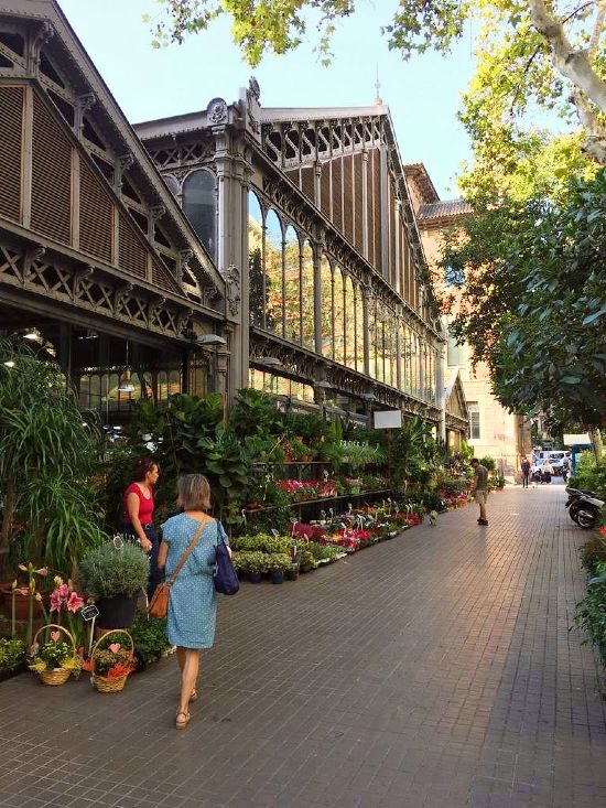 L'esterno del Mercat de la Concepciò