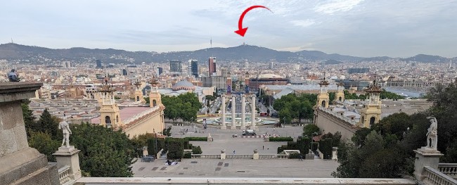 Vista sul Tibidabo dal centro di Barcellona