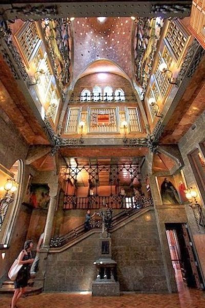 Salone e cupola di Palazzo Güell